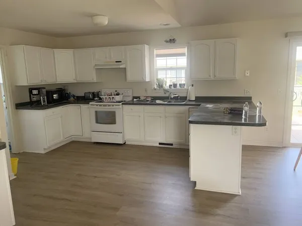 Kitchen cabinets painting project